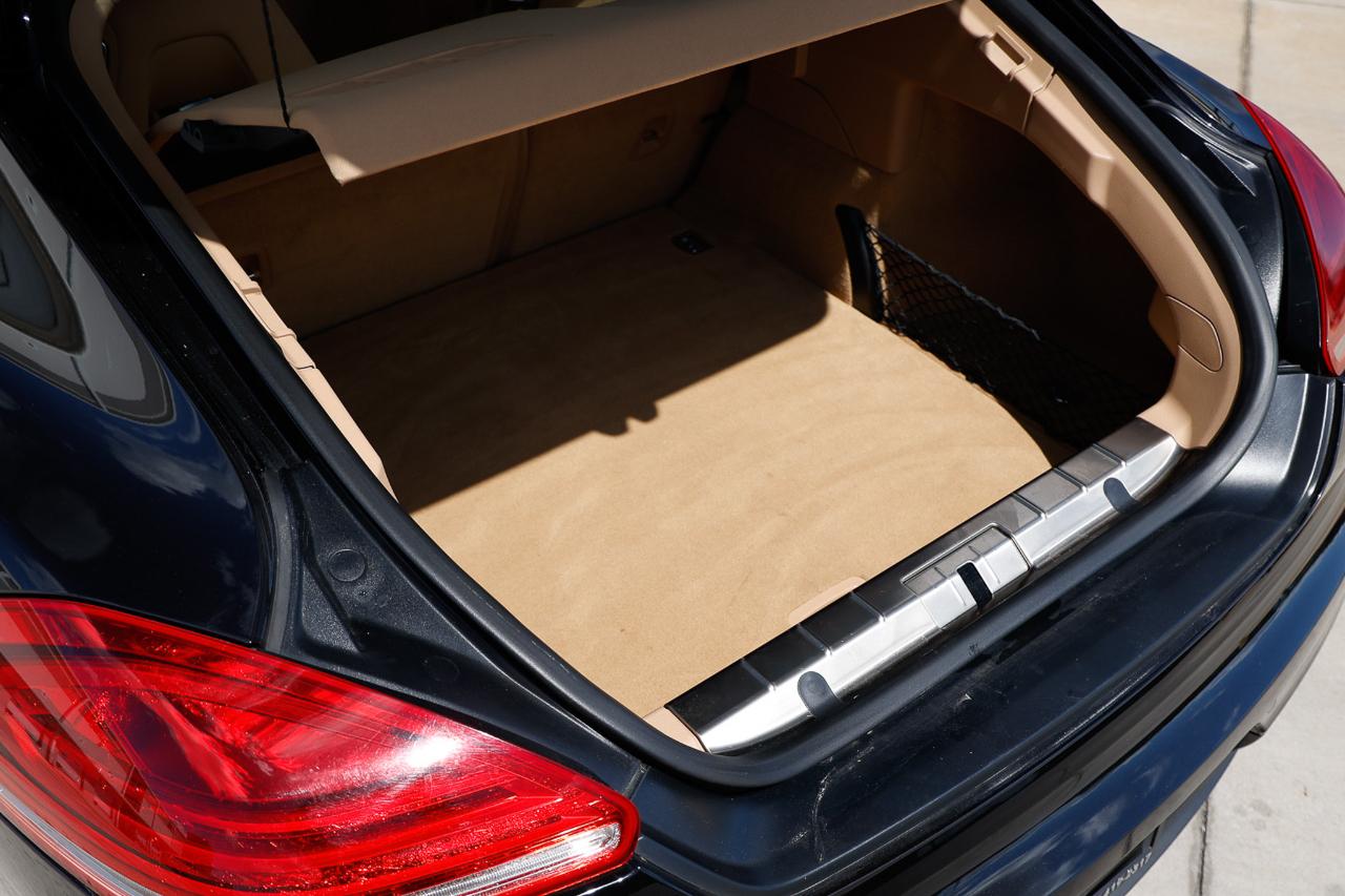 Porsche Panamera  2014