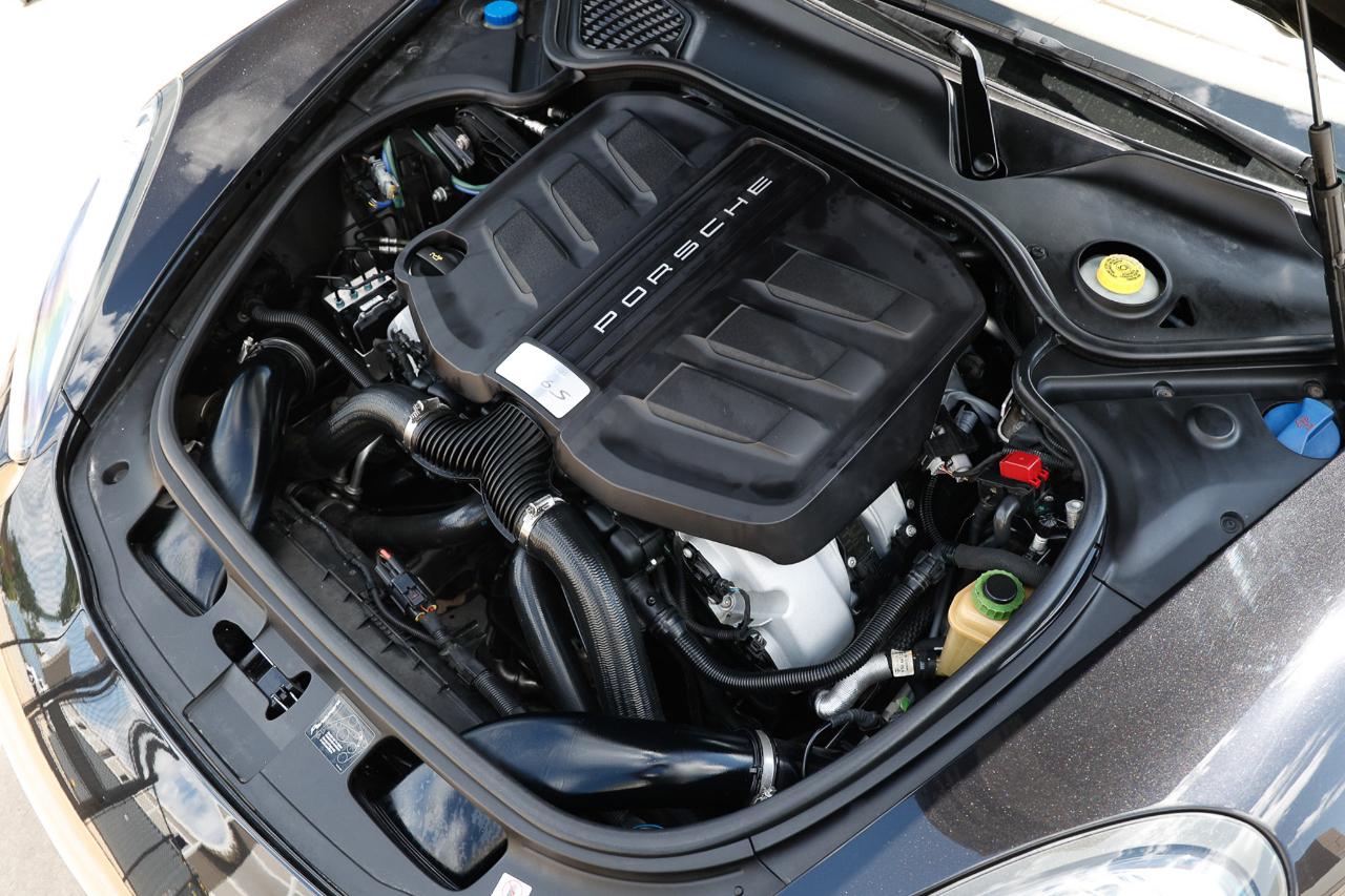 Porsche Panamera  2014