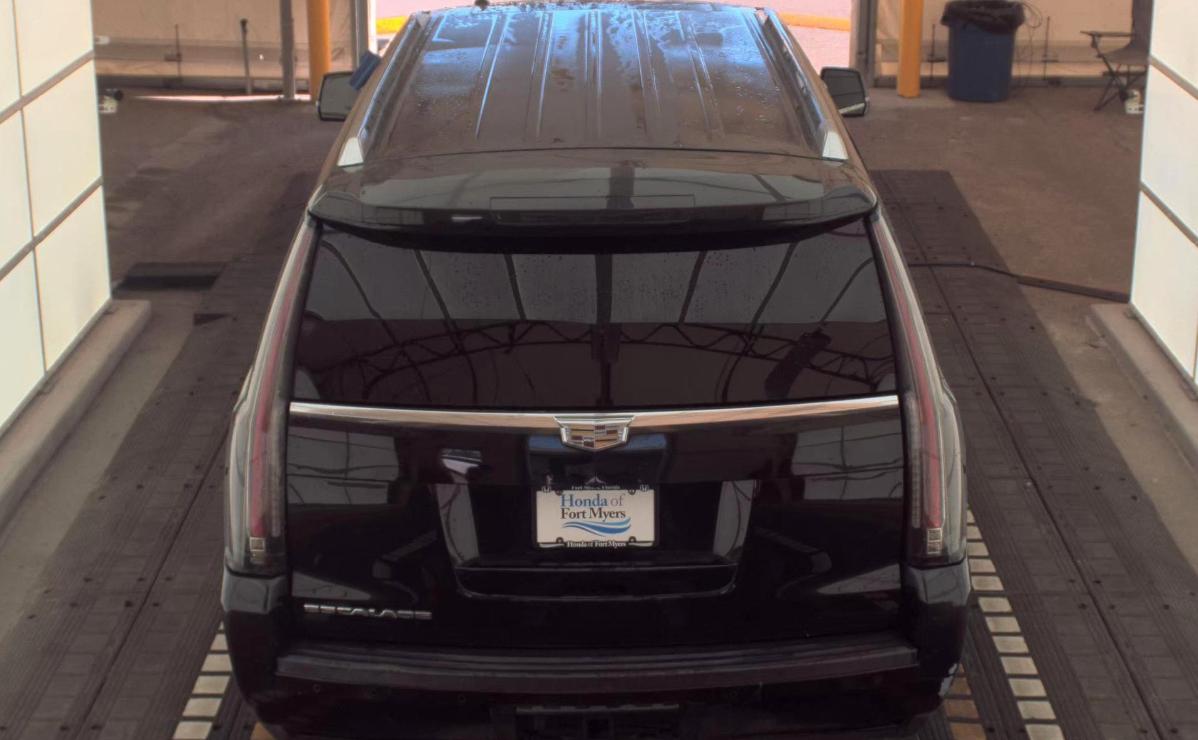 Cadillac Escalade ESV  2016