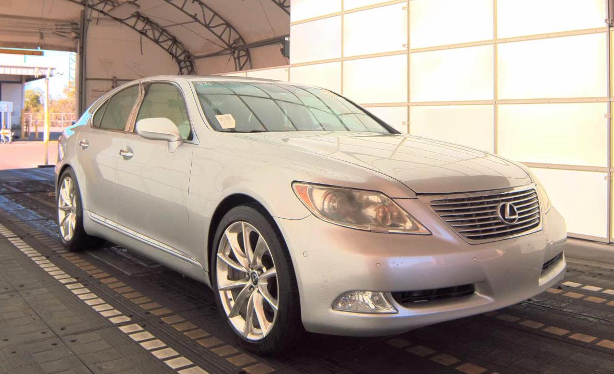 Lexus LS 460  2008