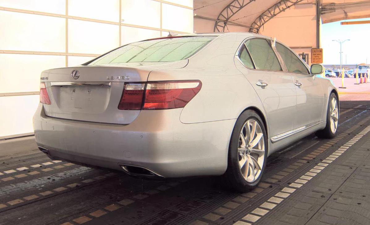 Lexus LS 460  2008