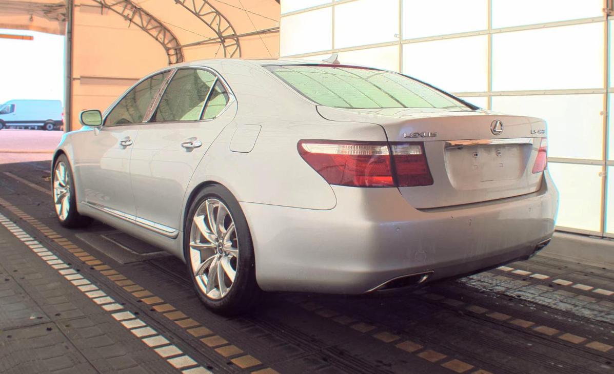 Lexus LS 460  2008