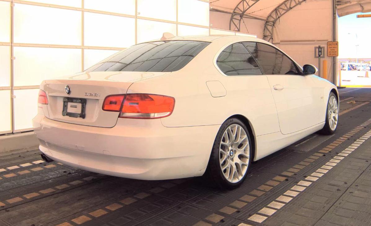 BMW 3 Series  2008