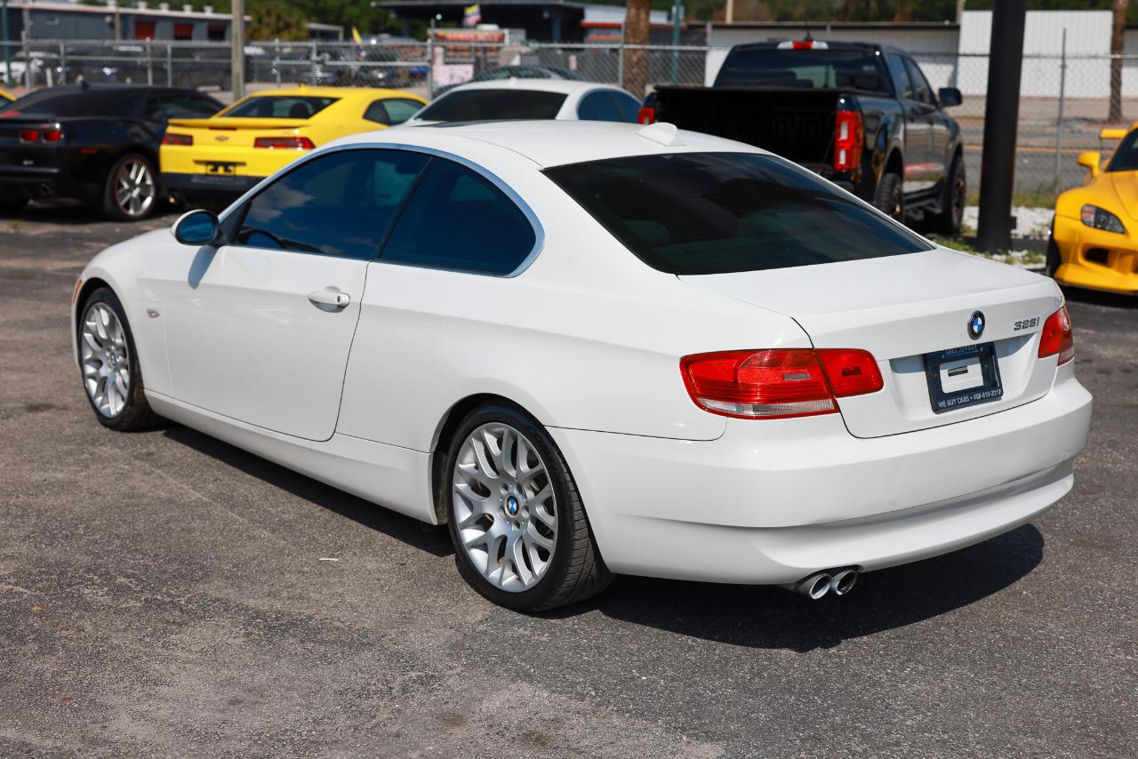 BMW 328i  2008