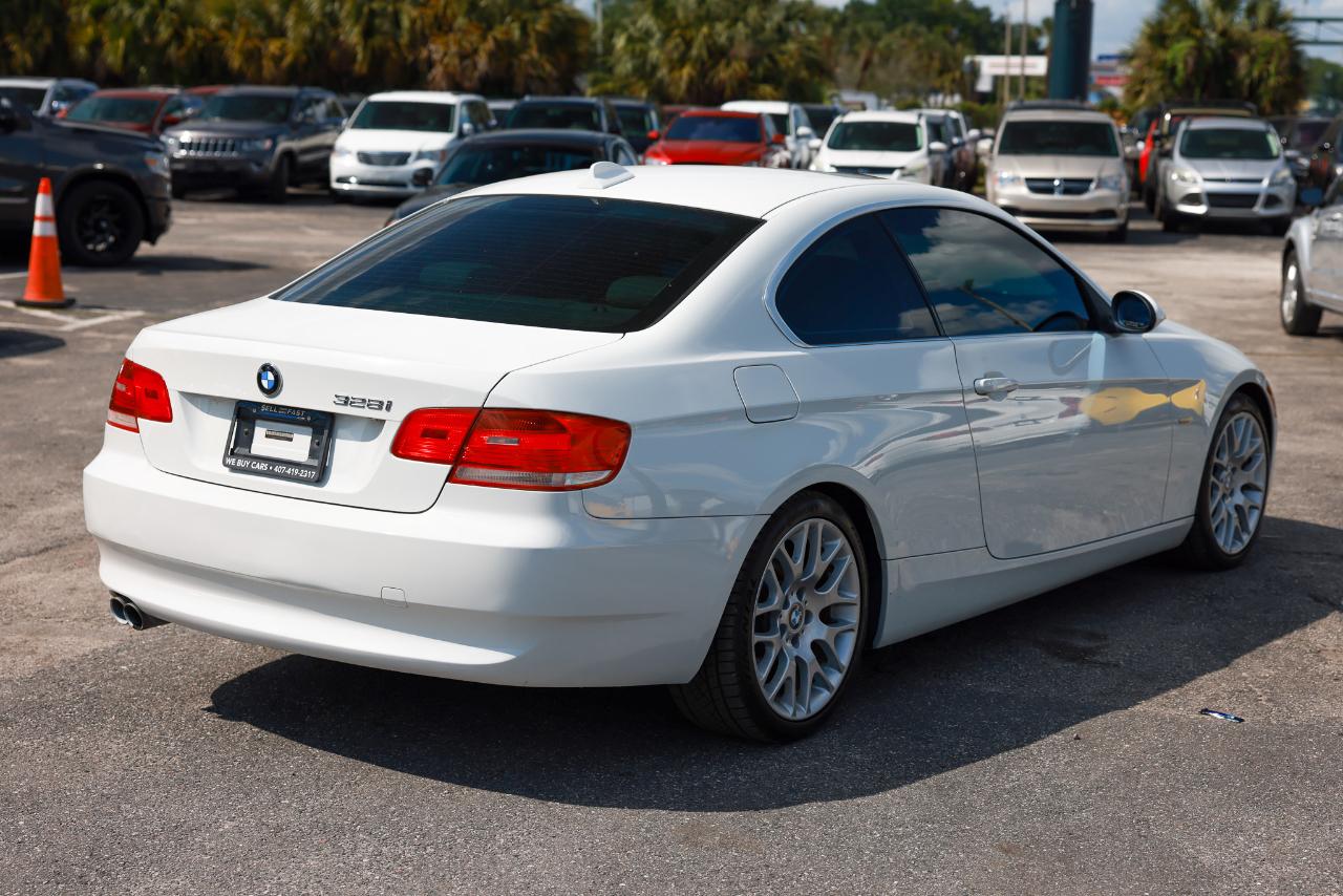 BMW 328i  2008