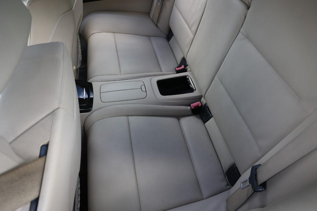 BMW 328i  2009