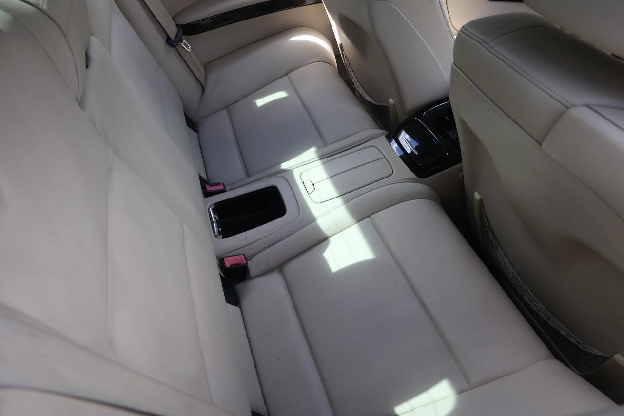 BMW 328i  2009