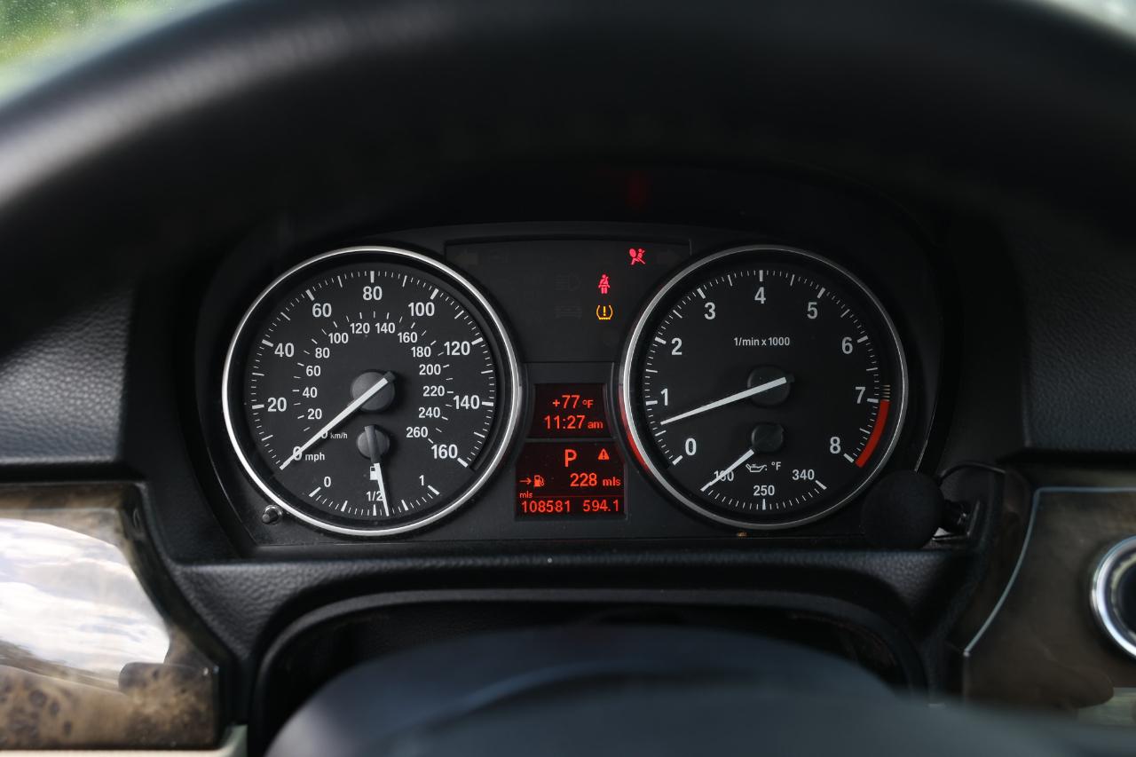 BMW 328i  2009