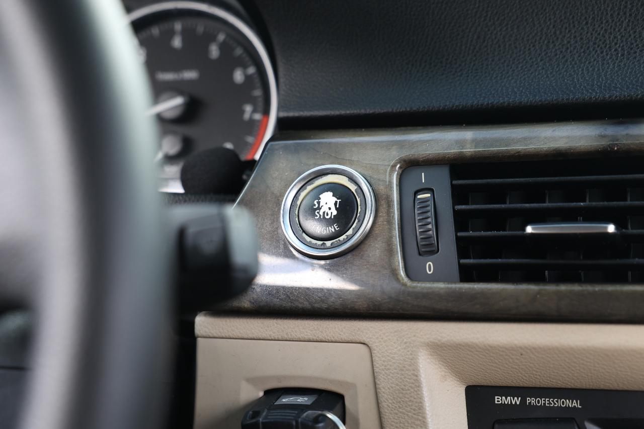 BMW 328i  2009