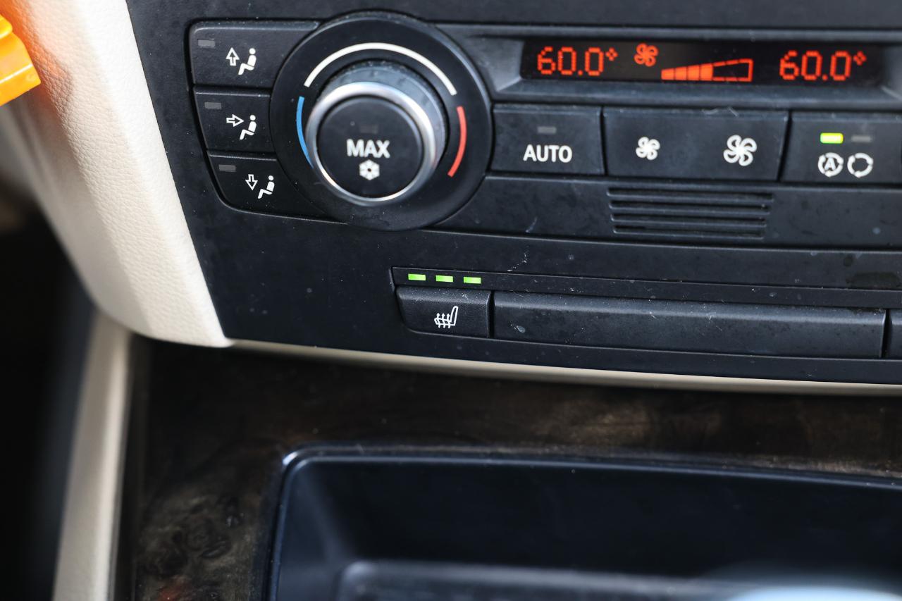 BMW 328i  2009