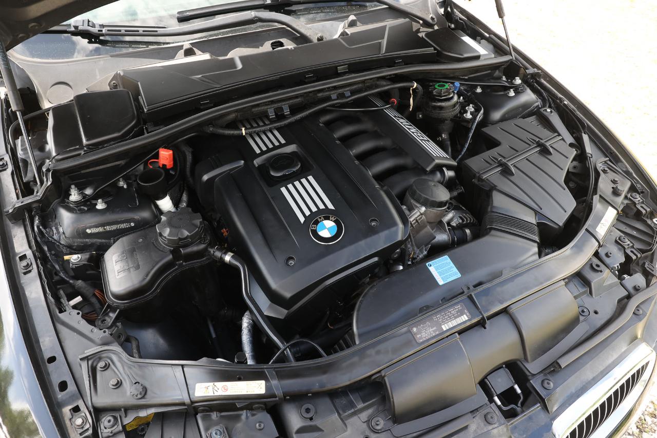 BMW 328i  2009