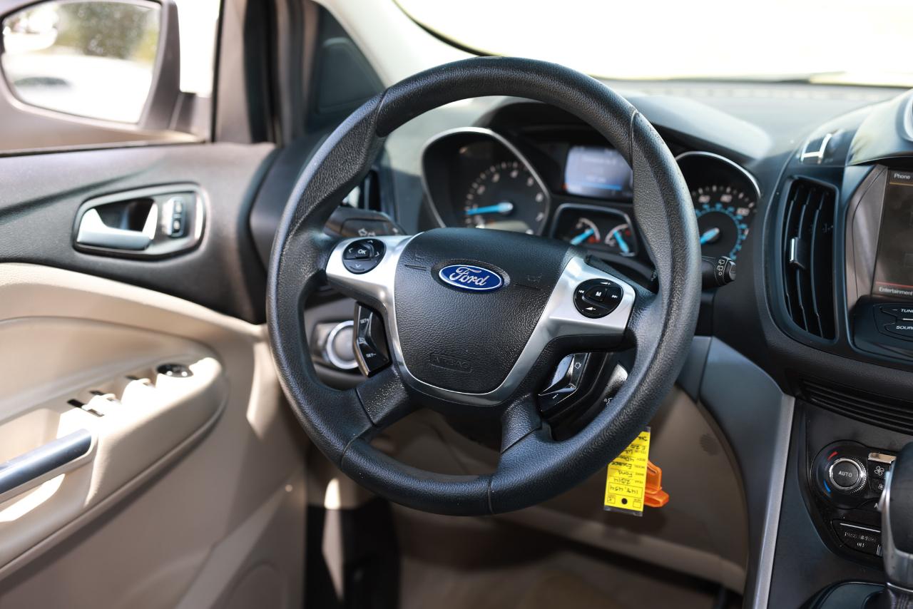 Ford Escape  2014
