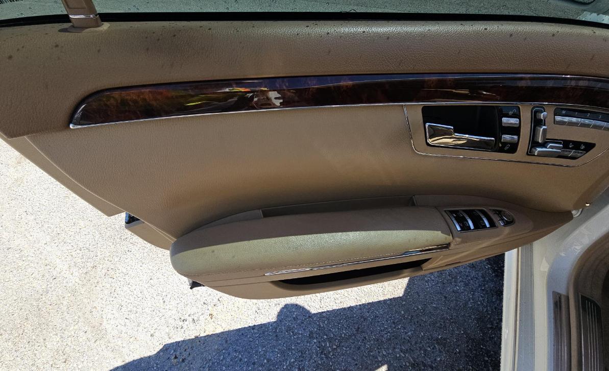 Mercedes-Benz S-Class  2013