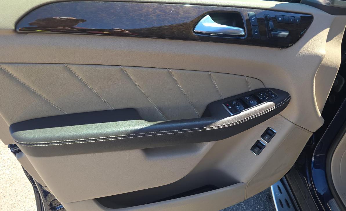 Mercedes-Benz GL-Class  2015