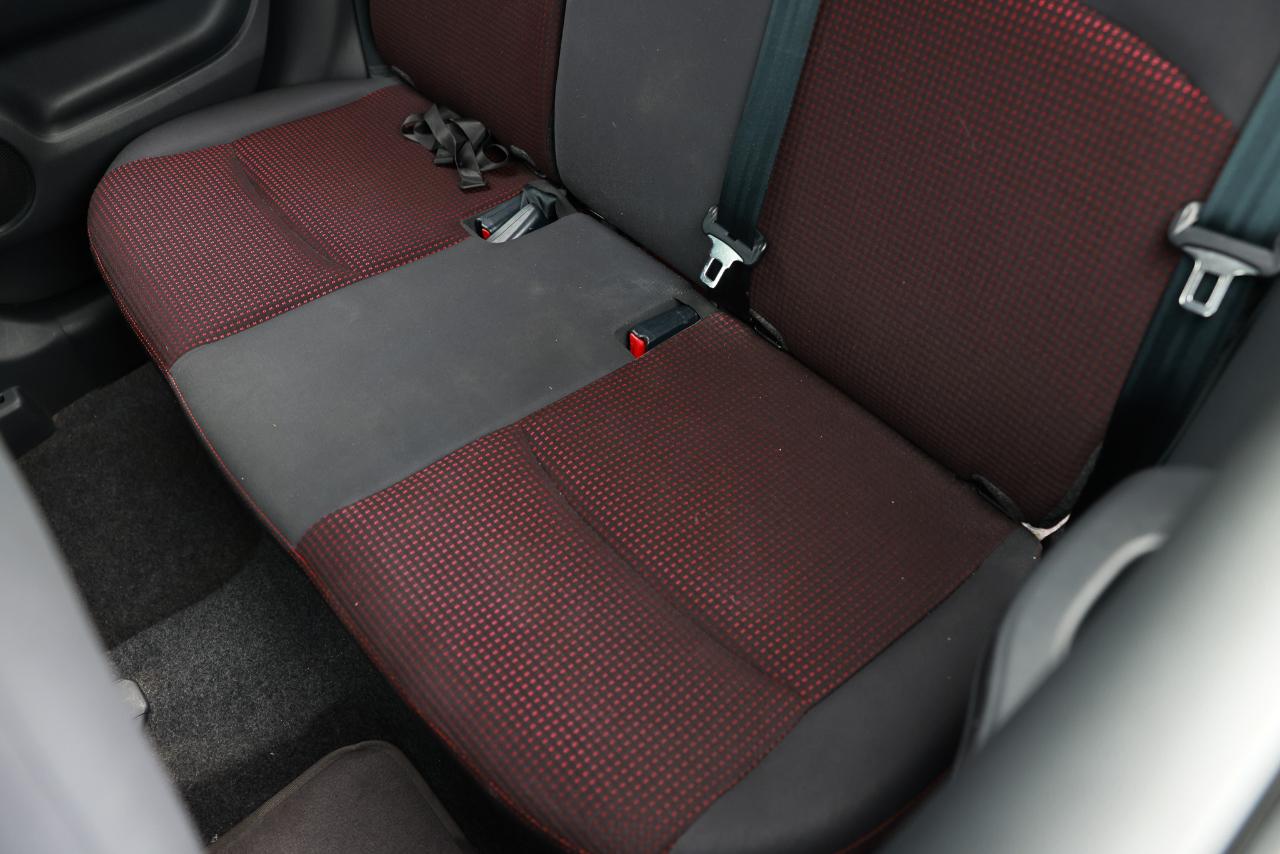 Mitsubishi Mirage  2020