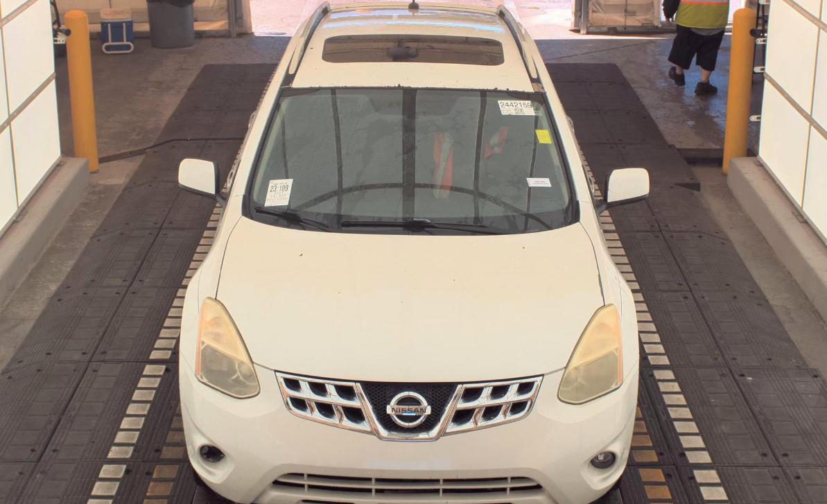Nissan Rogue  2011