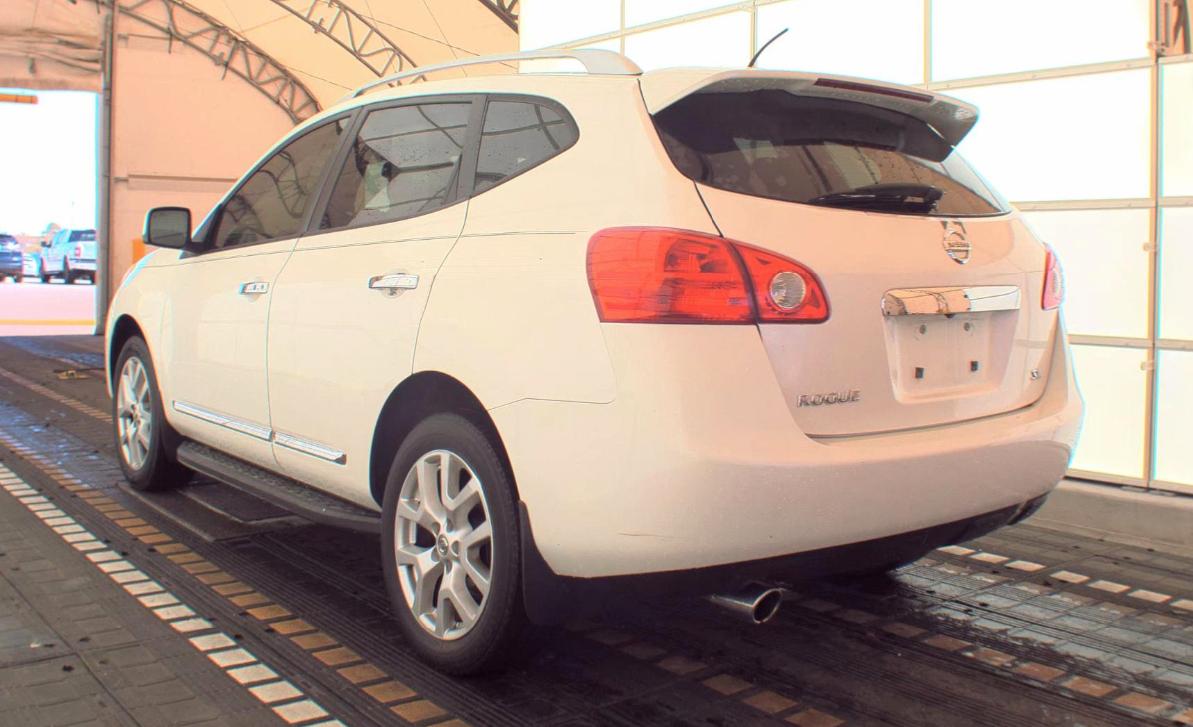 Nissan Rogue  2011