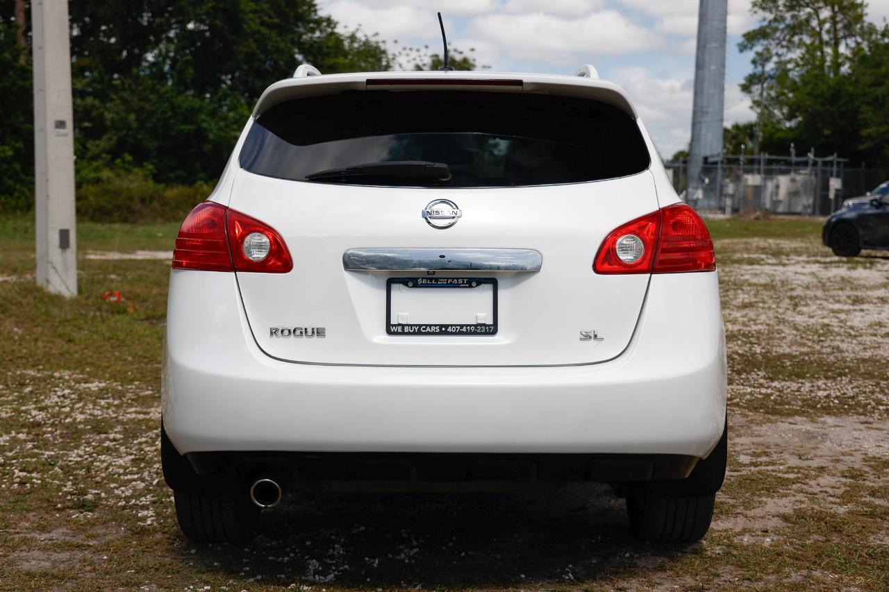 Nissan Rogue  2011
