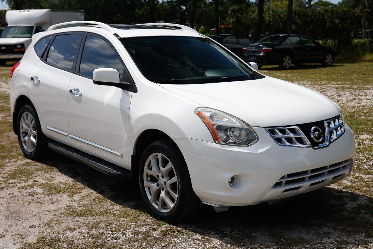 Nissan Rogue  2011