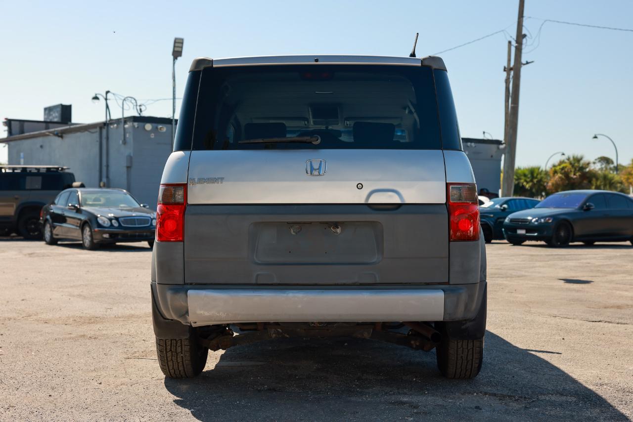 Honda Element  2003