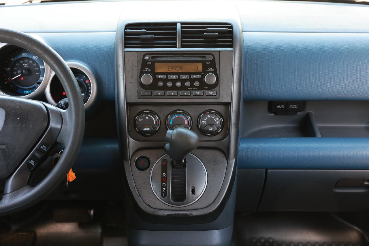 Honda Element  2003