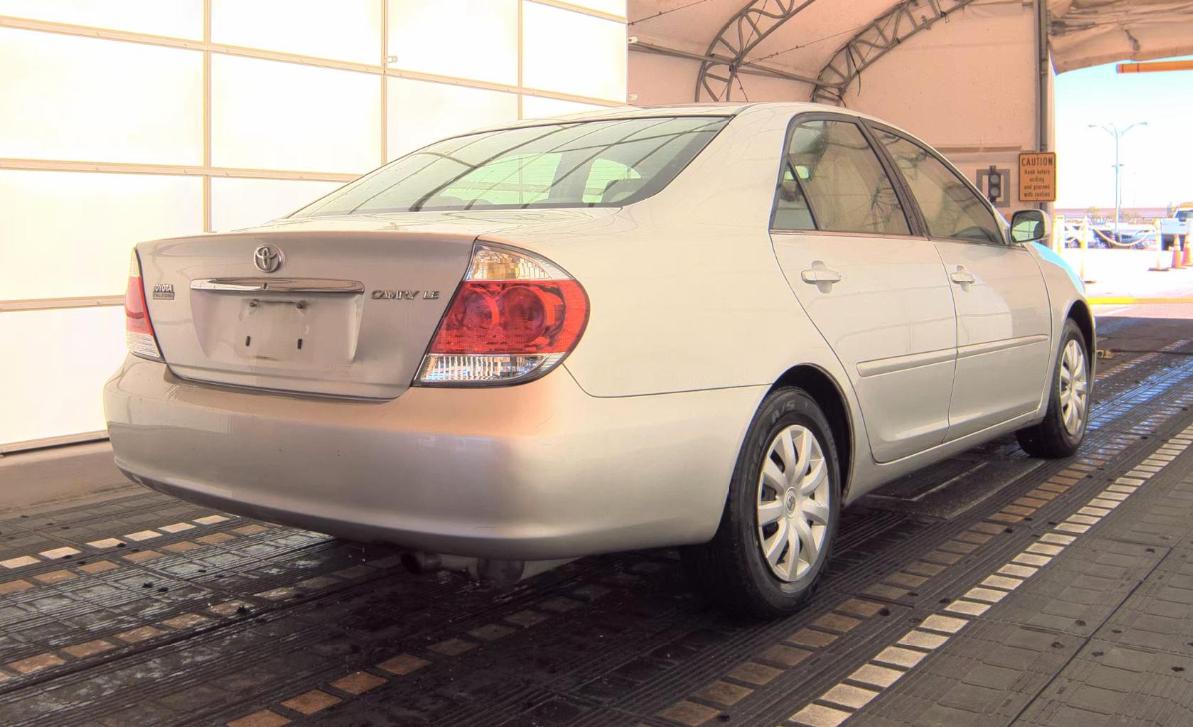 Toyota Camry  2005