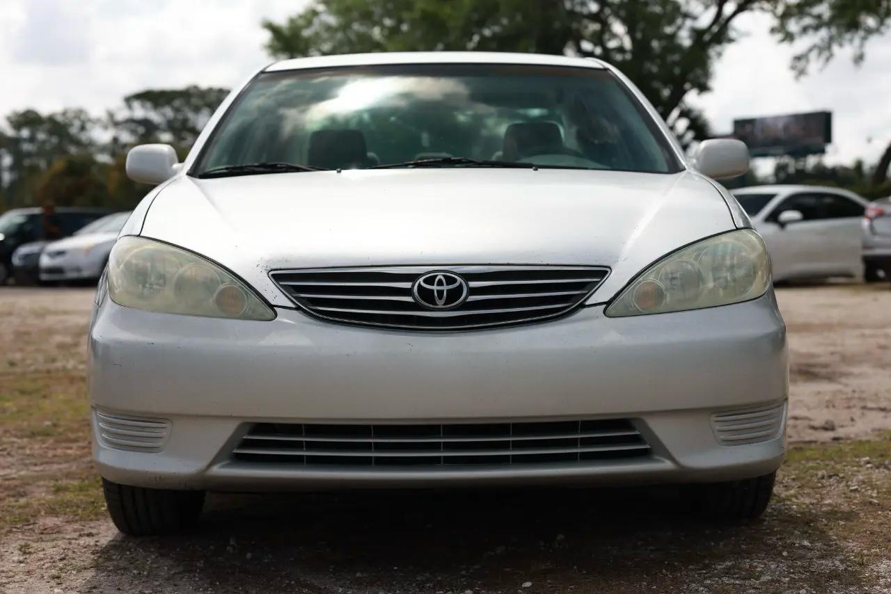 Toyota Camry  2005
