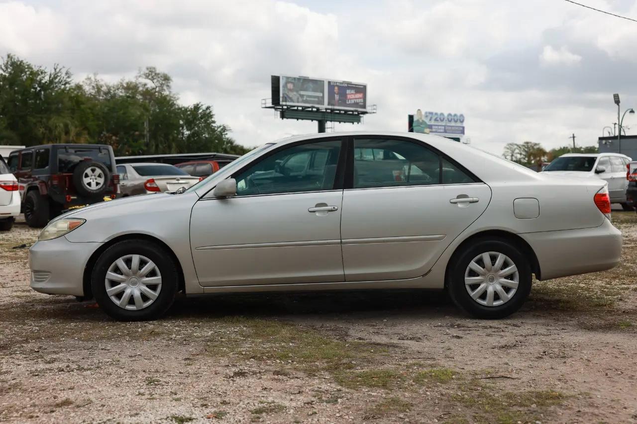 Toyota Camry  2005