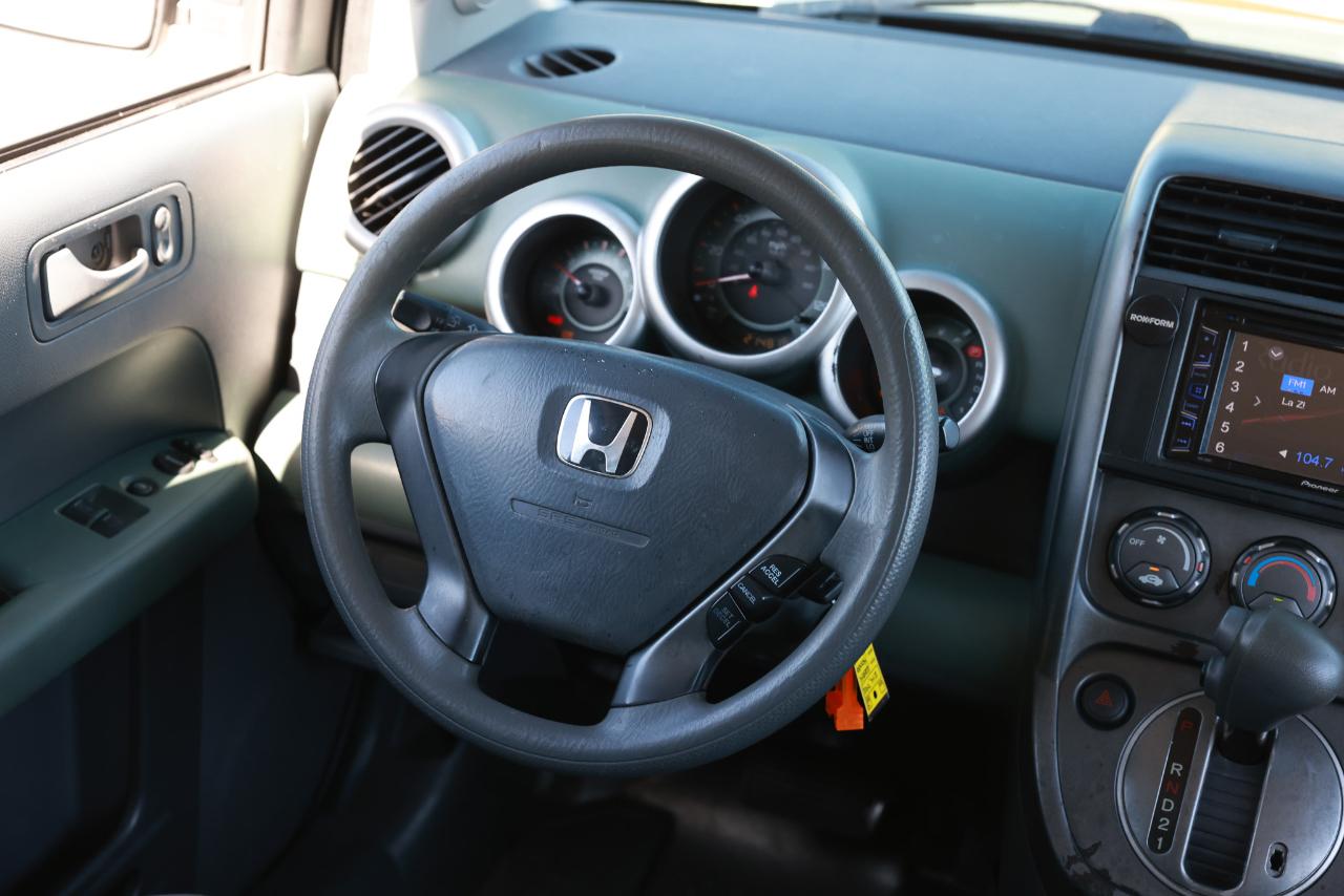 Honda Element  2004