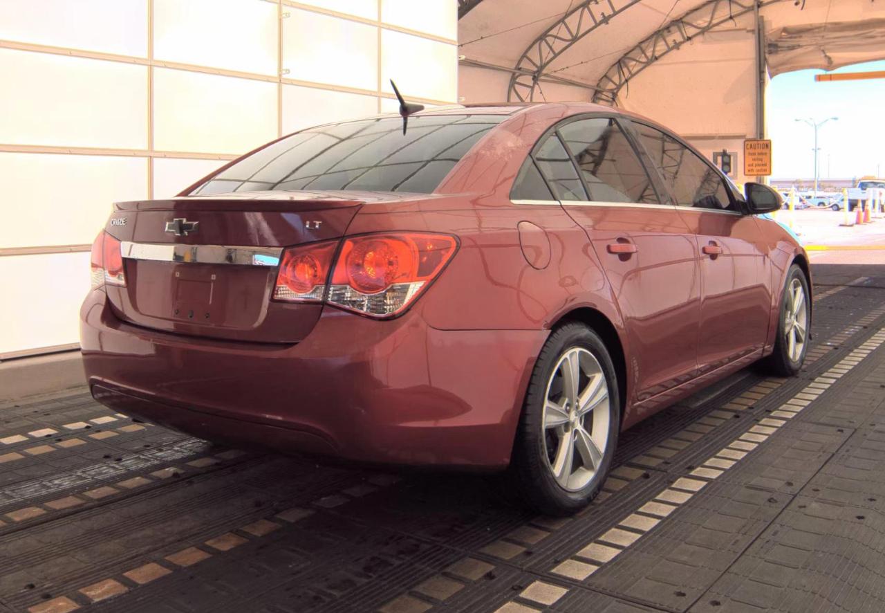 Chevrolet Cruze  2011