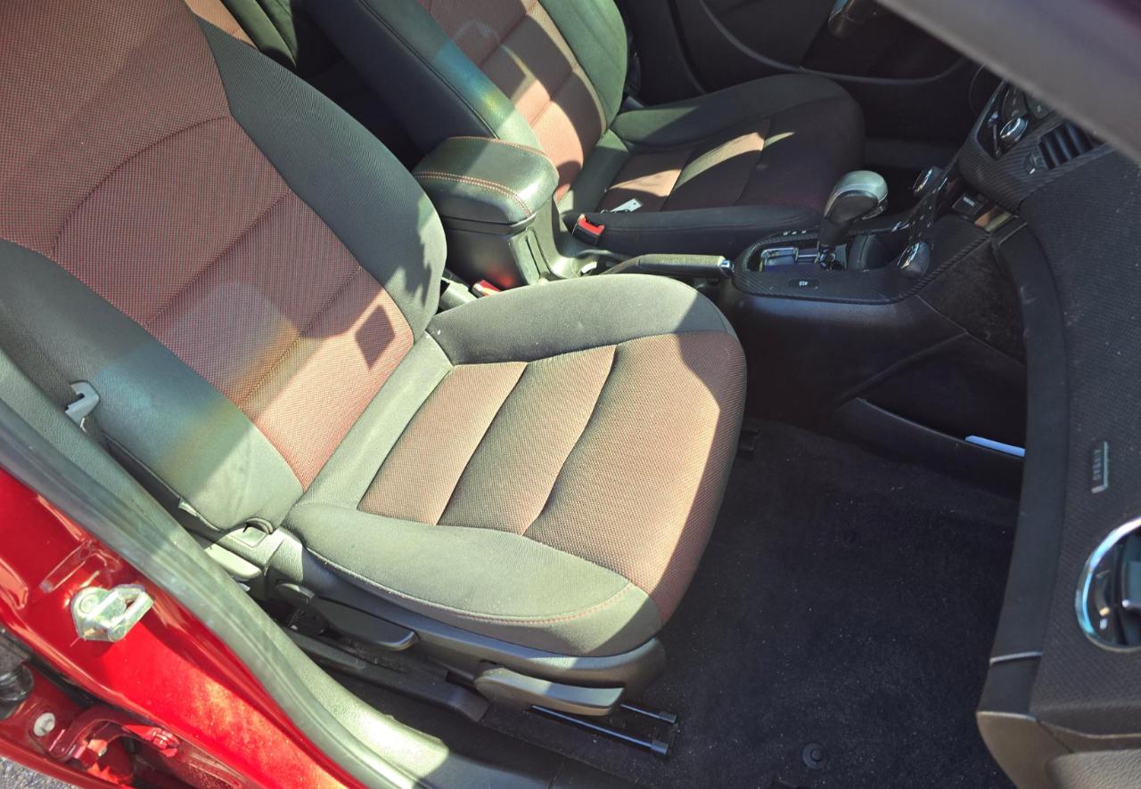 Chevrolet Cruze  2011