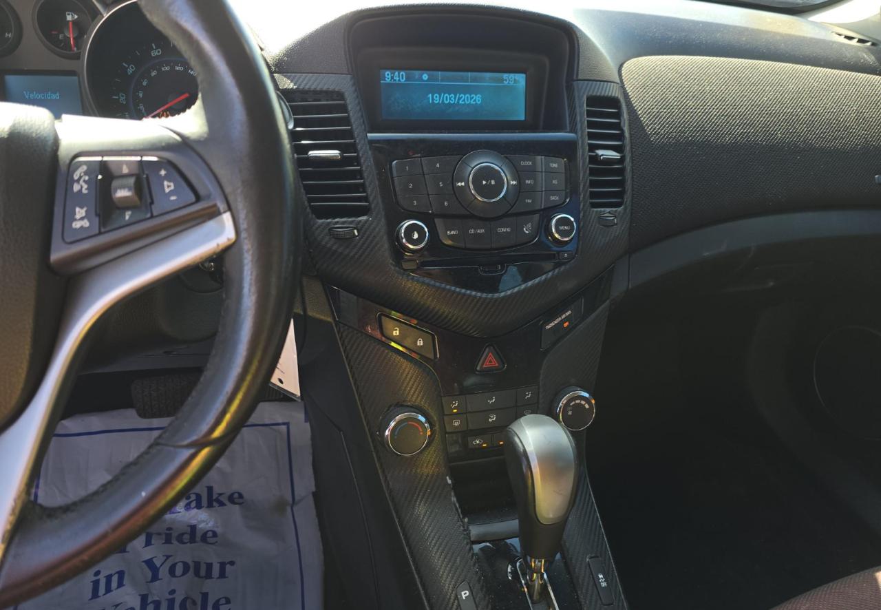 Chevrolet Cruze  2011