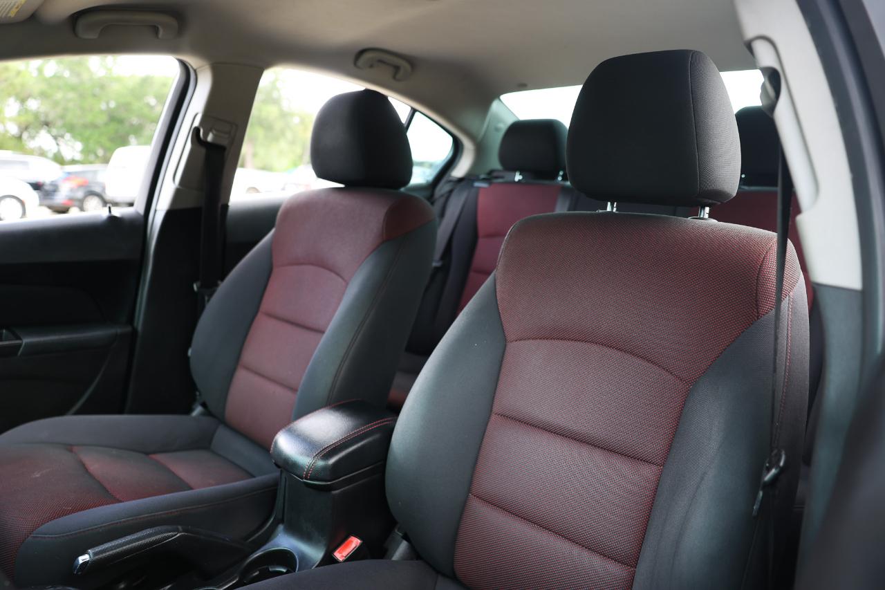 Chevrolet Cruze  2011