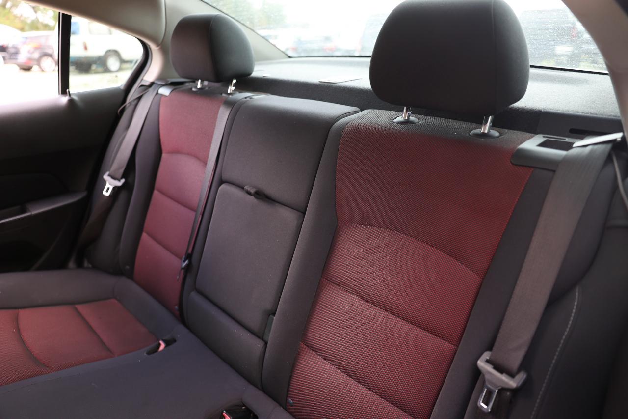 Chevrolet Cruze  2011