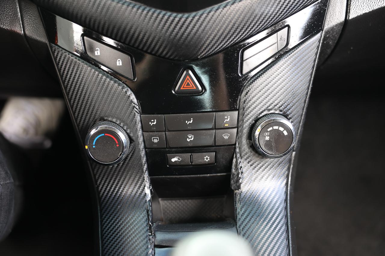 Chevrolet Cruze  2011