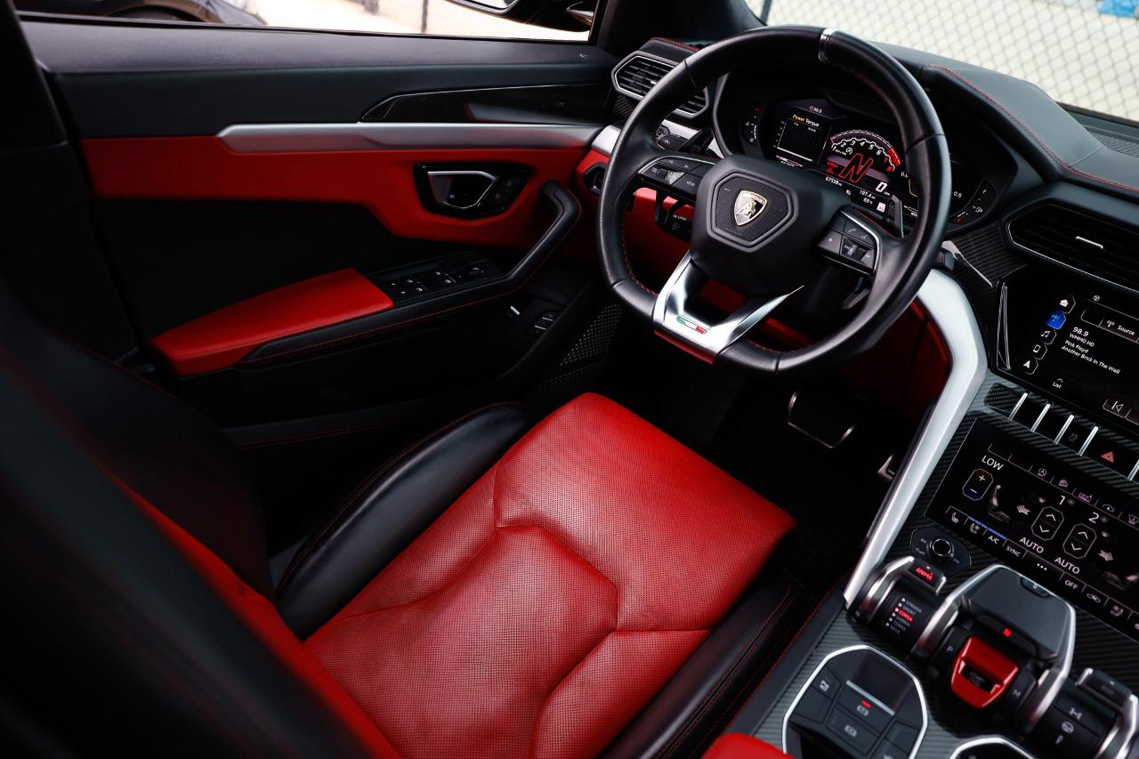 Lamborghini Urus  2020