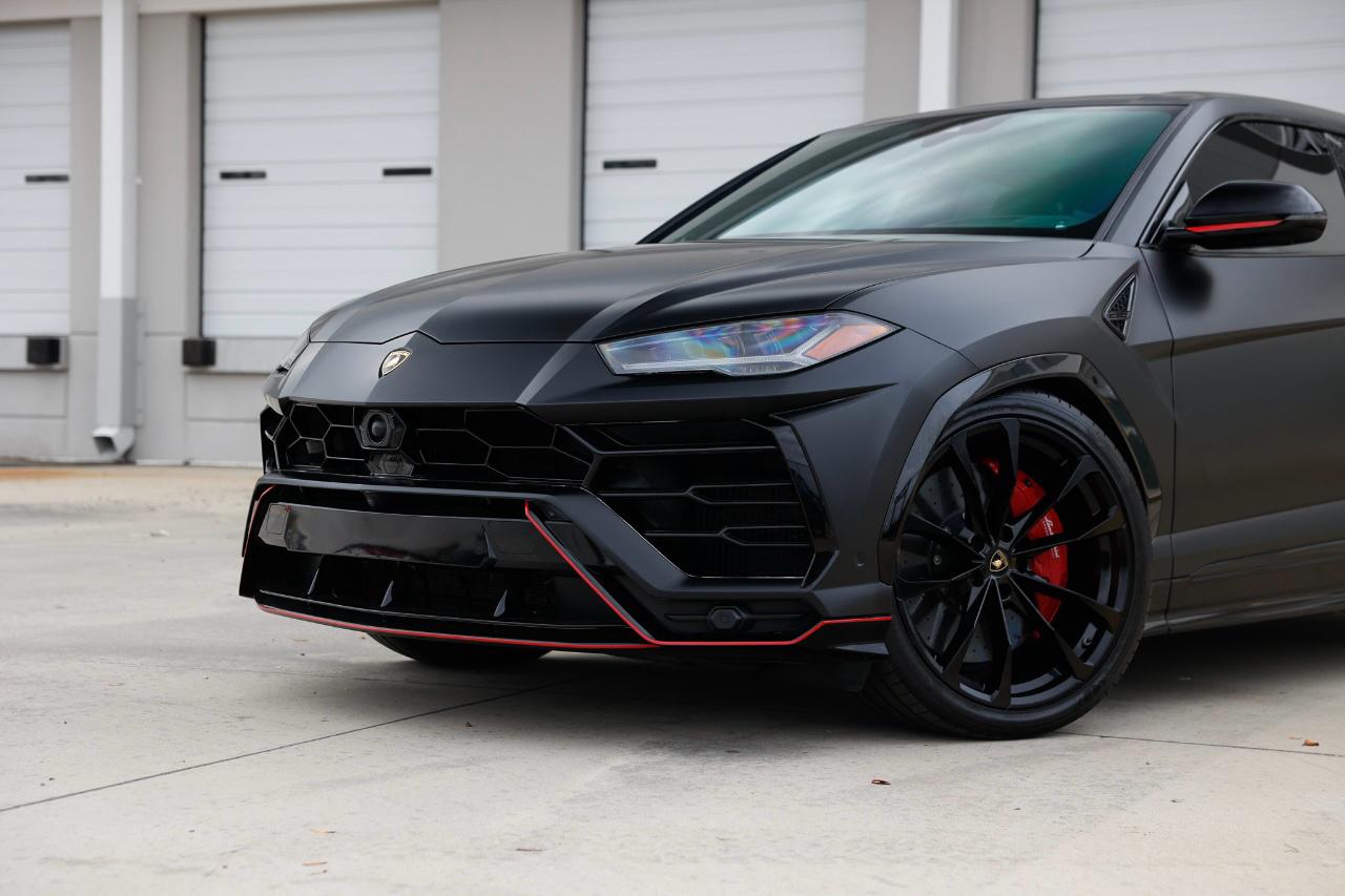 Lamborghini Urus  2020