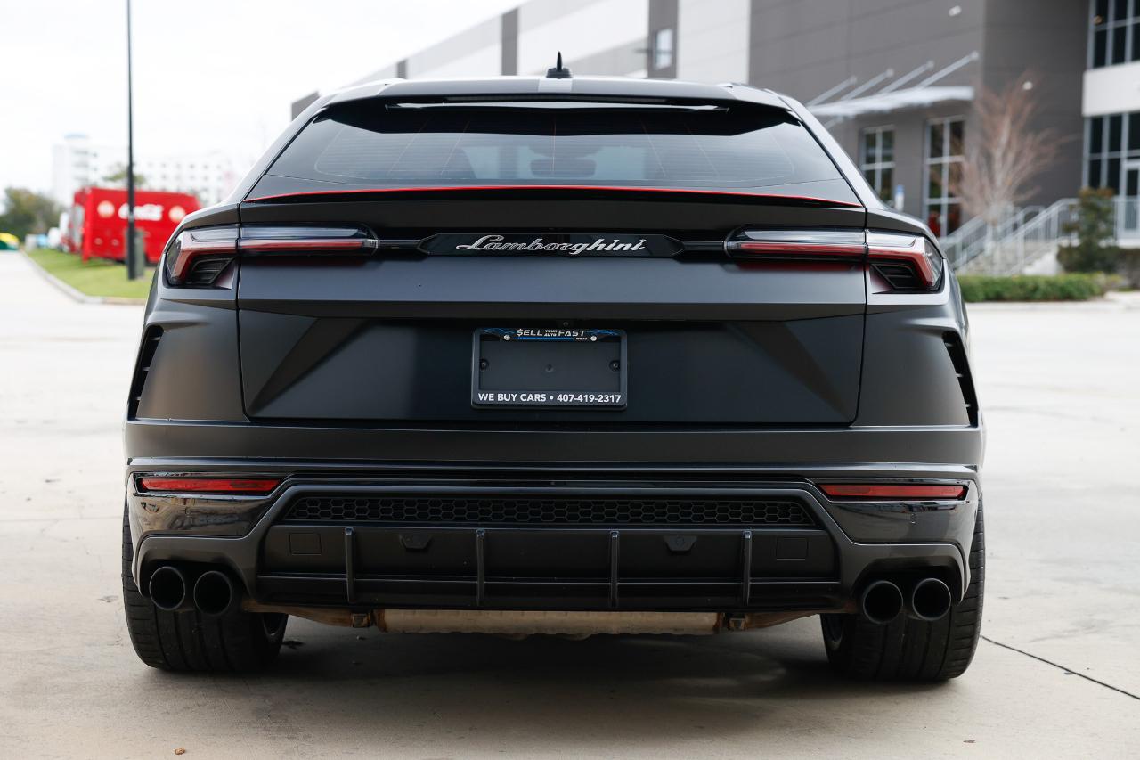 Lamborghini Urus  2020