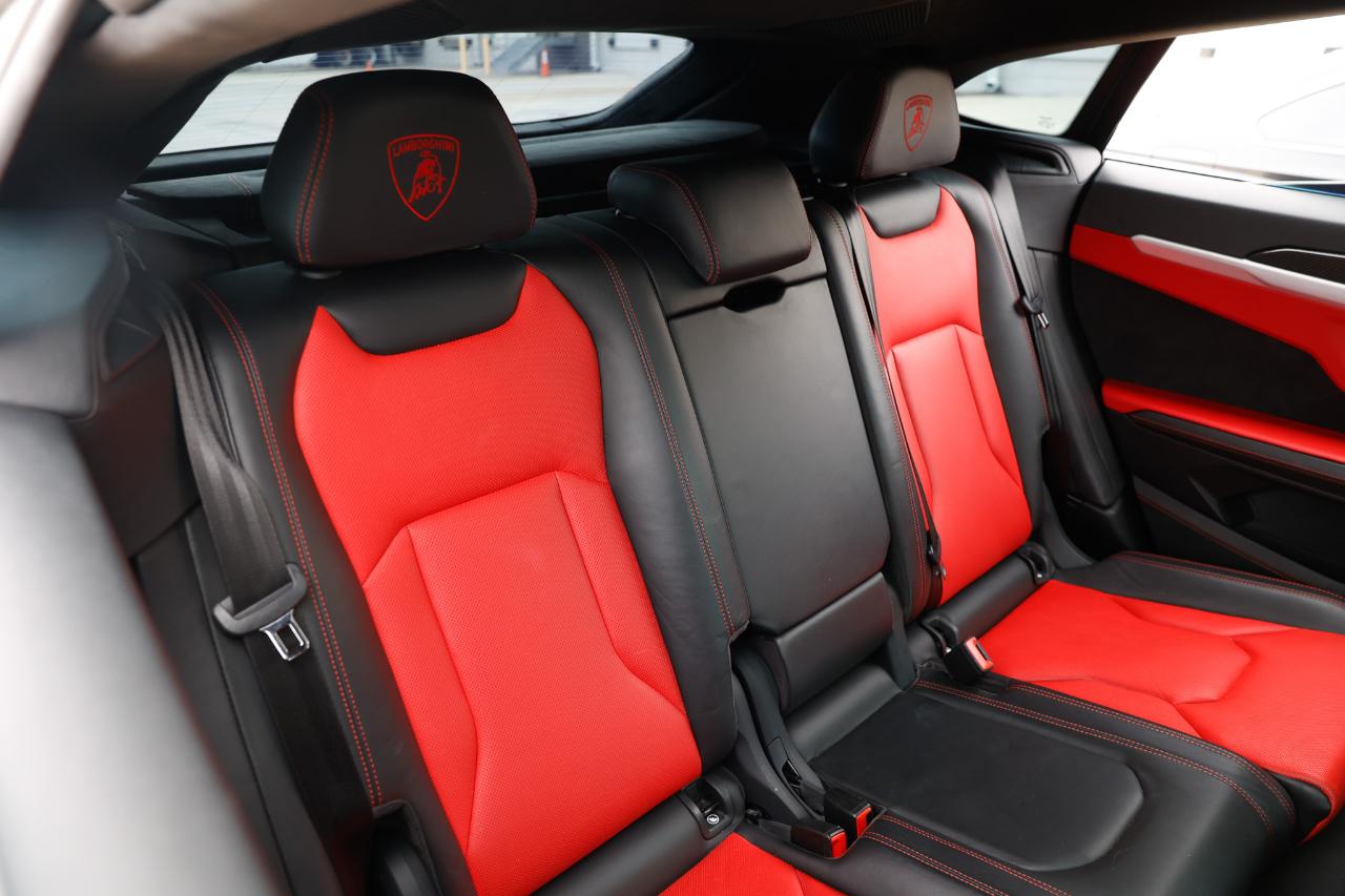 Lamborghini Urus  2020