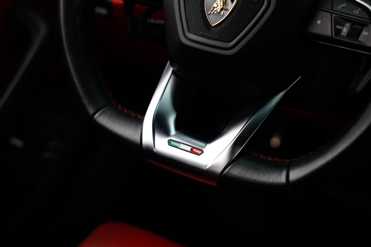 Lamborghini Urus  2020