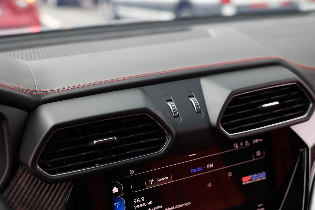 Lamborghini Urus  2020