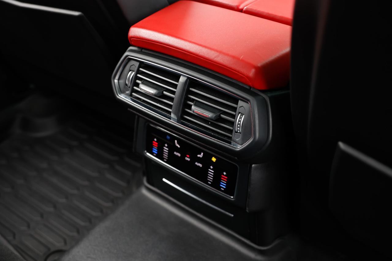 Lamborghini Urus  2020