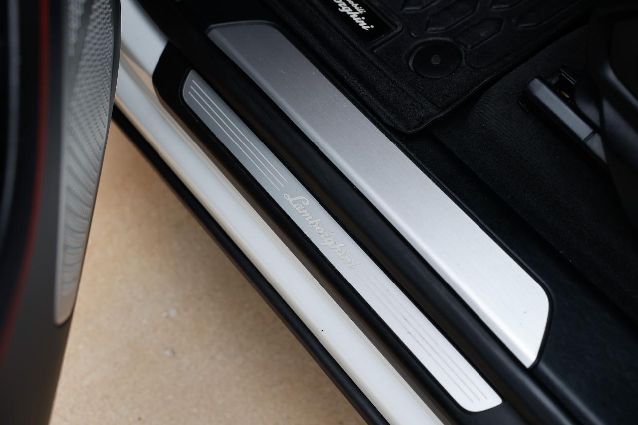 Lamborghini Urus  2020