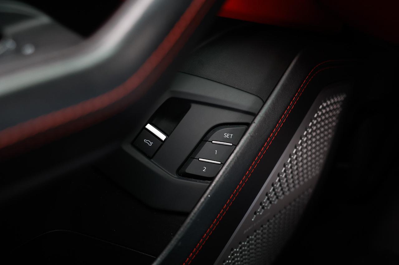 Lamborghini Urus  2020