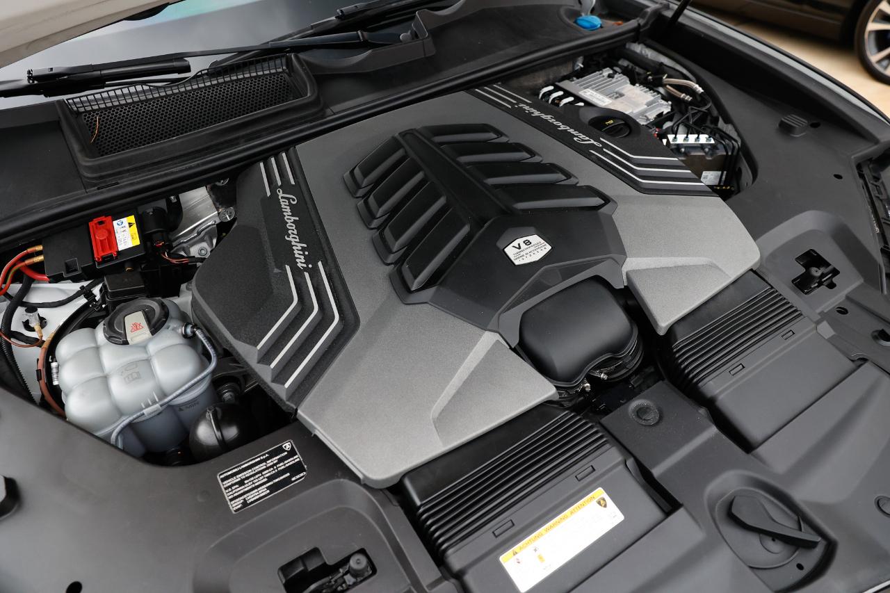 Lamborghini Urus  2020