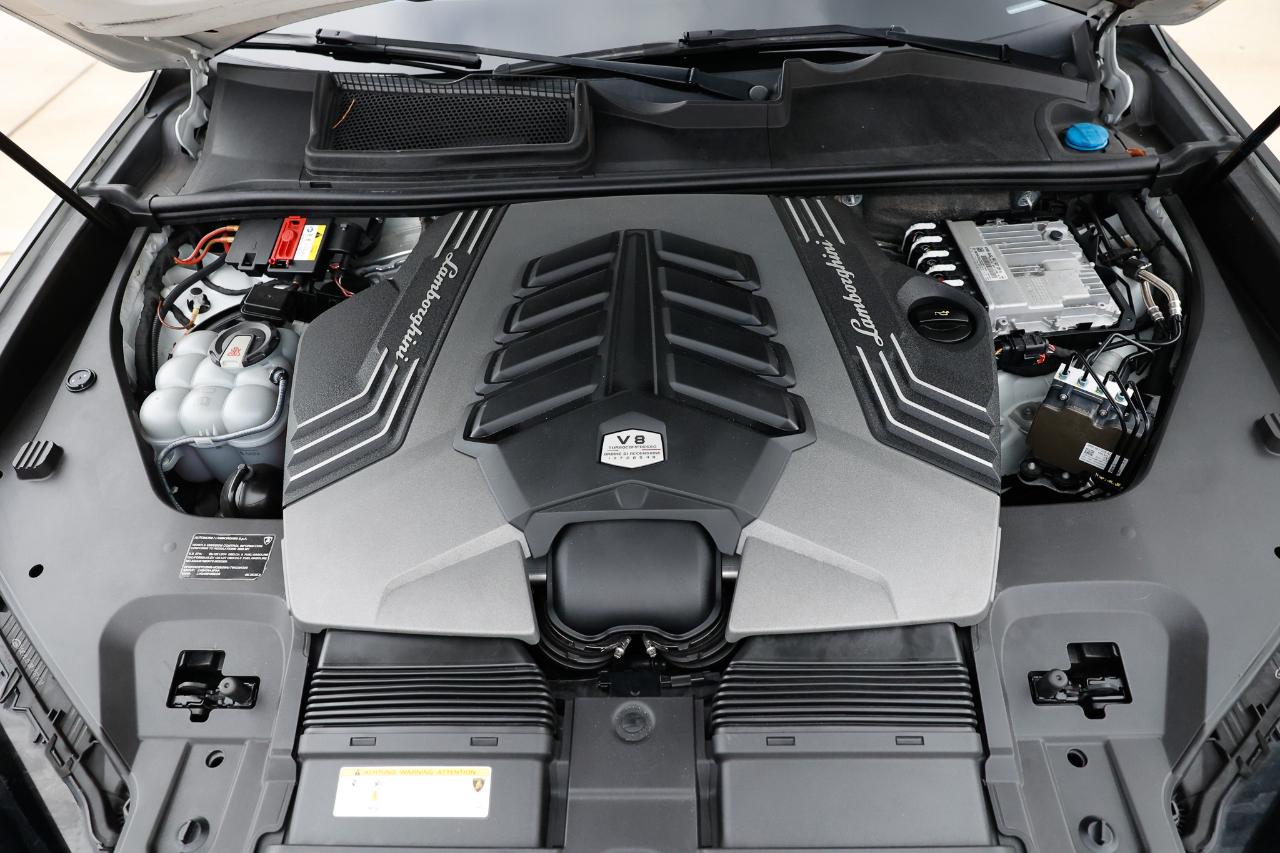 Lamborghini Urus  2020