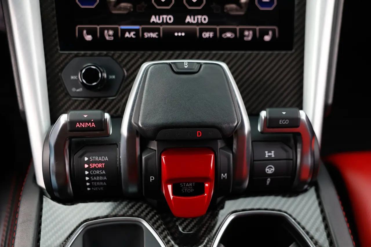 Lamborghini Urus  2020