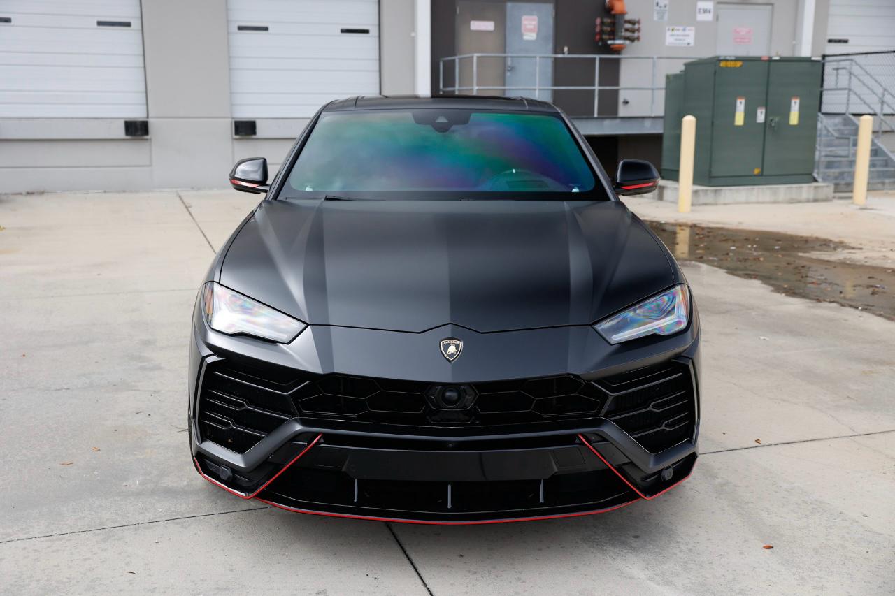 Lamborghini Urus  2020
