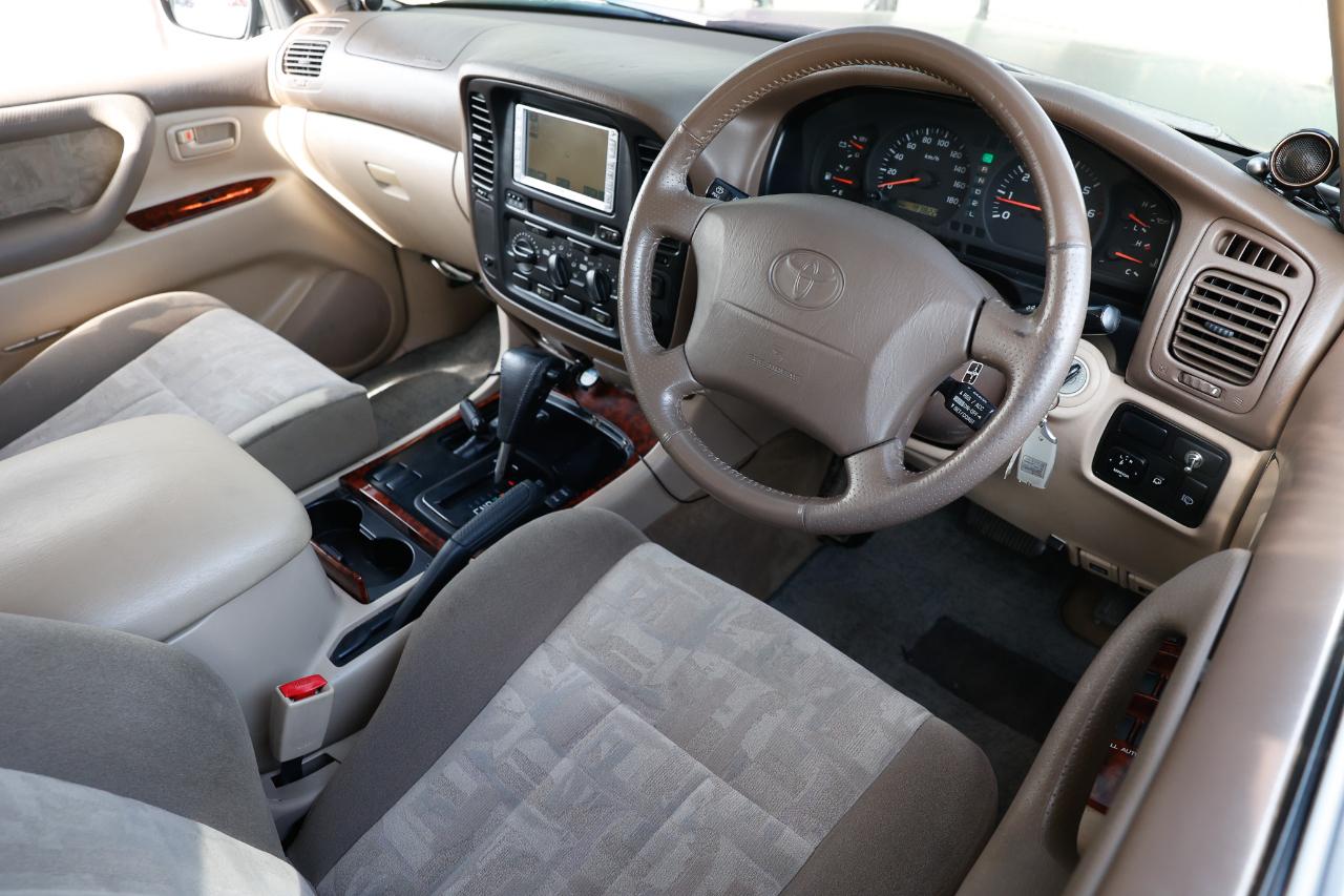 Toyota Land Cruiser  1998