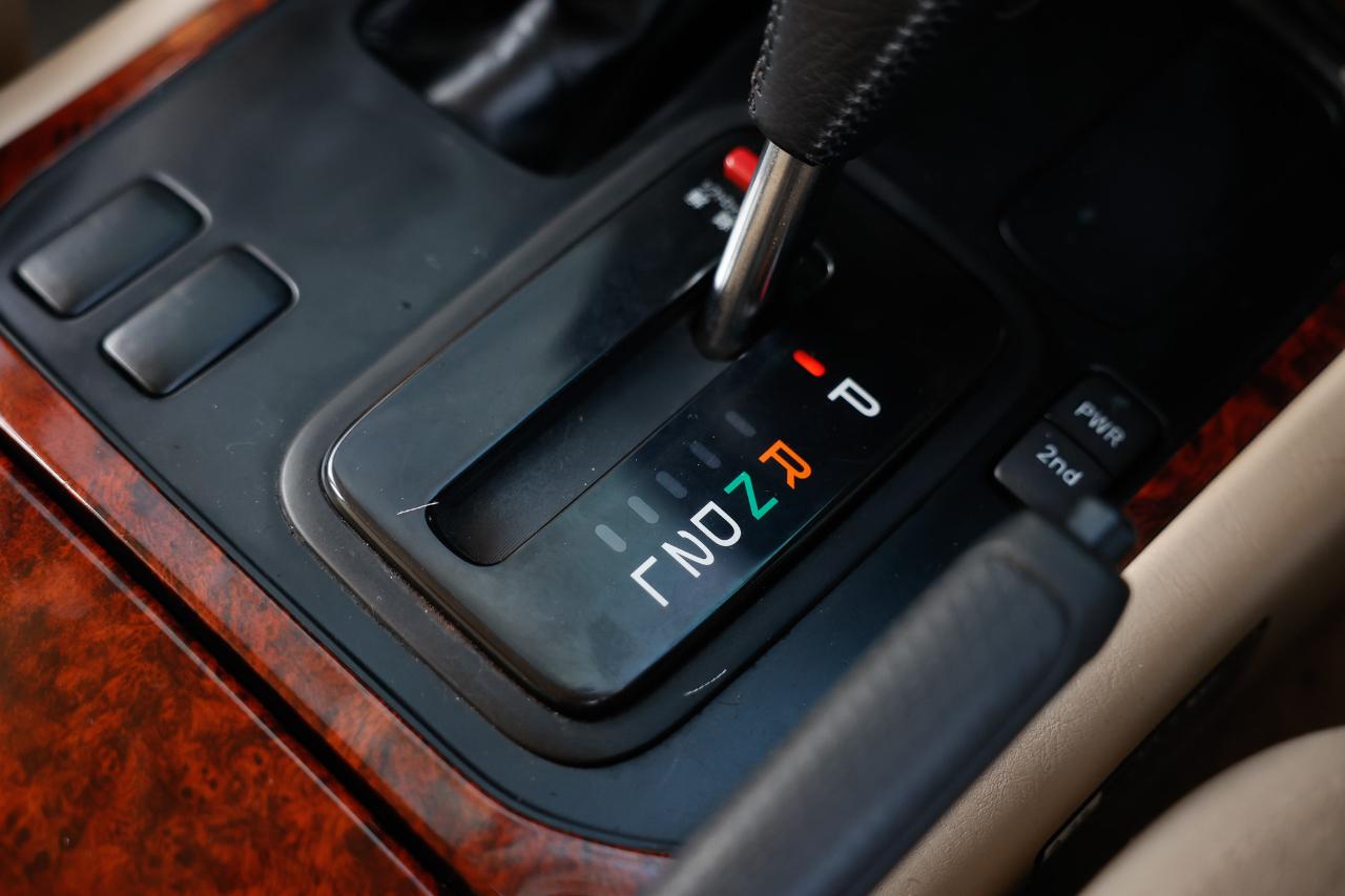 Toyota Land Cruiser  1998